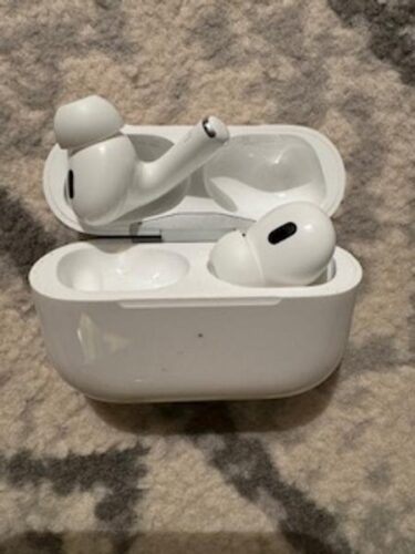 Apple AirPods Pro 2（エアーポッズ プロ 2） MagSafe充電ケース（USB-C）付き ワイヤレスヘッドフォン MTJV3J/A photo review