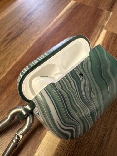 Apple AirPods Pro 2（エアーポッズ プロ 2） MagSafe充電ケース（USB-C）付き ワイヤレスヘッドフォン MTJV3J/A photo review