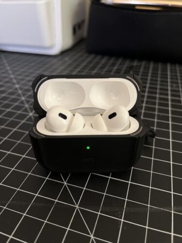 Apple AirPods Pro 2（エアーポッズ プロ 2） MagSafe充電ケース（USB-C）付き ワイヤレスヘッドフォン MTJV3J/A photo review