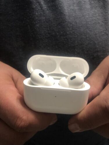 Apple AirPods Pro 2（エアーポッズ プロ 2） MagSafe充電ケース（USB-C）付き ワイヤレスヘッドフォン MTJV3J/A photo review