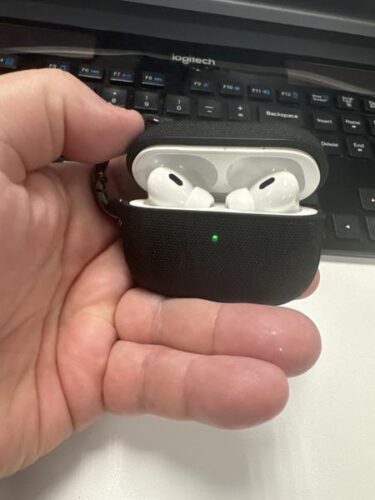 Apple AirPods Pro 2（エアーポッズ プロ 2） MagSafe充電ケース（USB-C）付き ワイヤレスヘッドフォン MTJV3J/A photo review