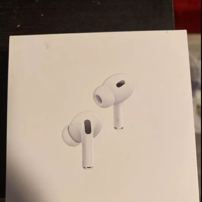 Apple AirPods Pro 2（エアーポッズ プロ 2） MagSafe充電ケース（USB-C）付き ワイヤレスヘッドフォン MTJV3J/A photo review