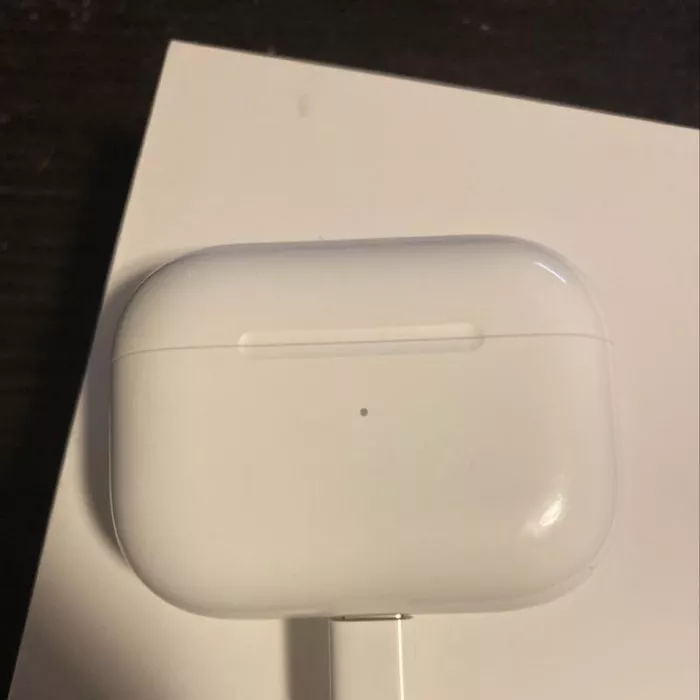Apple AirPods Pro 2（エアーポッズ プロ 2） MagSafe充電ケース（USB-C）付き ワイヤレスヘッドフォン MTJV3J/A photo review